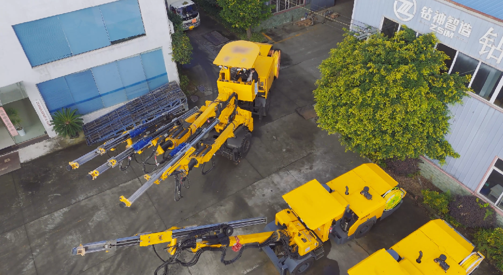 DW1203B三臂液压凿岩台车：掘进施工的革新力量