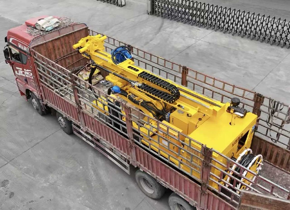 如期发货-钻神ZML160多功能履带钻机启程赴藏 定制服务护航高原基建